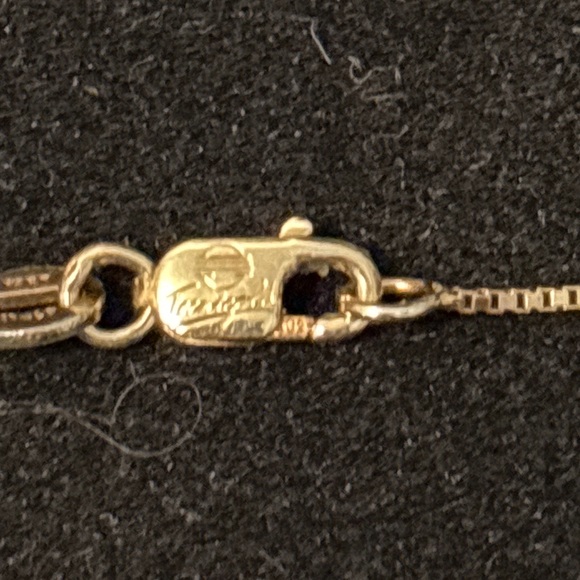 14k Yellow Gold CZ 3 Stone Pendant W/14k Gold Chain 18” - Picture 4 of 11